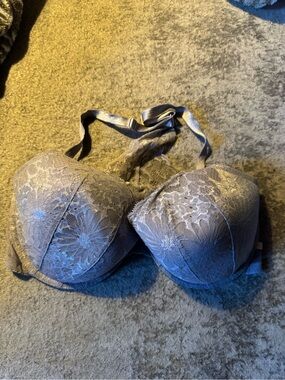Victoria’s Secret Lined Demi Bra in Gray lace- 36DDD